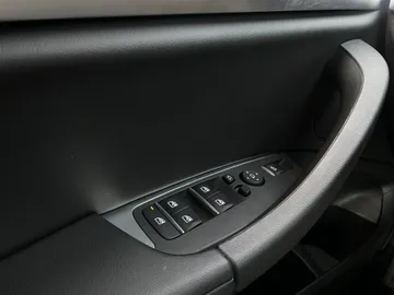 2022 BMW X3 - image 23