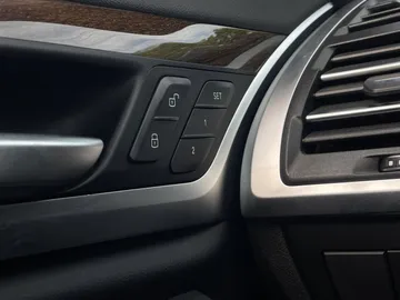 2022 BMW X3 - image 18