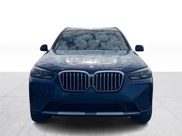 2022 BMW X3 - image 8