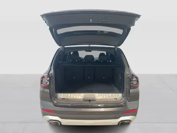 2022 BMW X3 - image 13