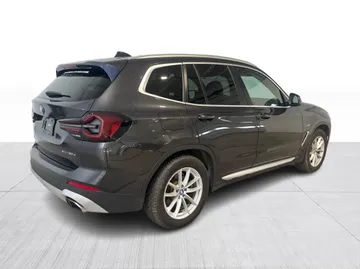 2022 BMW X3 - image 14
