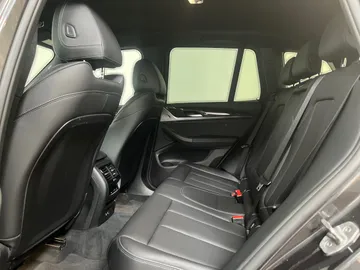 2022 BMW X3 - image 15