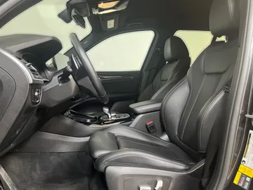 2022 BMW X3 - image 3