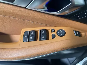 2022 BMW X5 - image 28