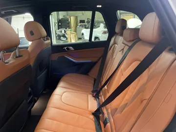 2022 BMW X5 - image 11