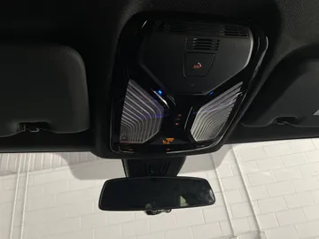 2020 BMW X5 - image 17