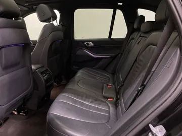 2019 BMW X5 - image 16