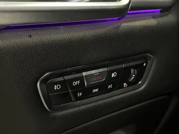 2019 BMW X5 - image 29