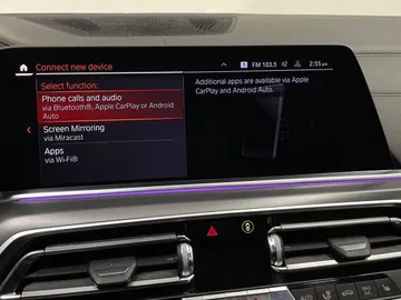 2019 BMW X5 - image 8