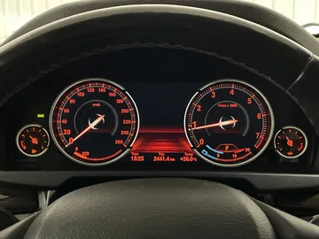 2016 BMW X5 - image 19