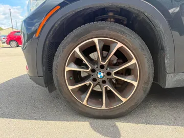 2016 BMW X5 - image 7