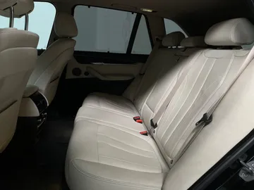 2016 BMW X5 - image 15