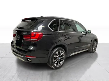 2016 BMW X5 - image 14