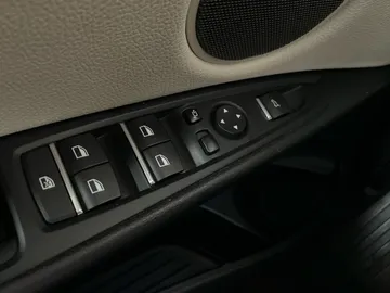2016 BMW X5 - image 24