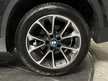 2016 BMW X5 - image 7