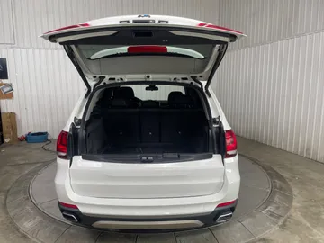2018 BMW X5 - image 13