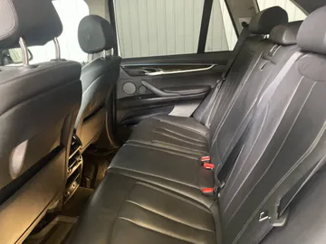 2018 BMW X5 - image 15
