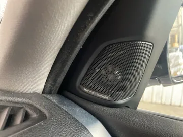 2018 BMW X5 - image 25