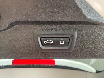 2018 BMW X5 - image 21