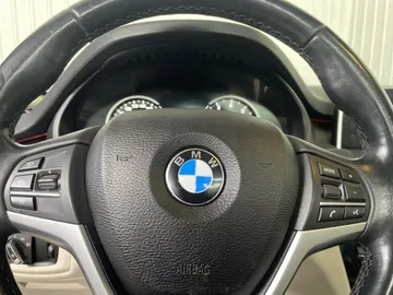 2018 BMW X5 - image 18