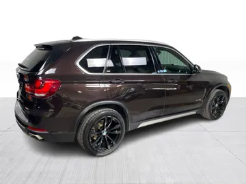 2018 BMW X5 - image 14