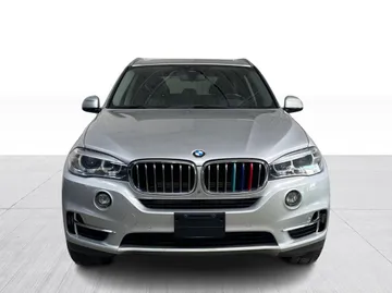 2018 BMW X5 - image 9