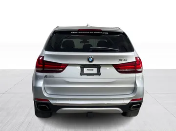 2018 BMW X5 - image 13