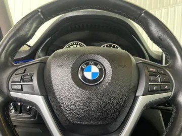 2018 BMW X5 - image 19