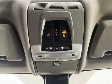 2018 BMW X5 - image 17