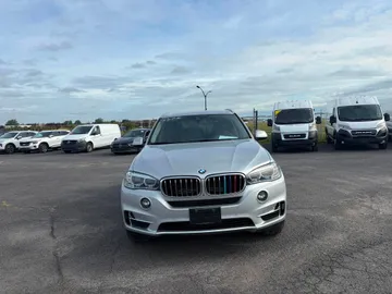 2018 BMW X5 - image 2