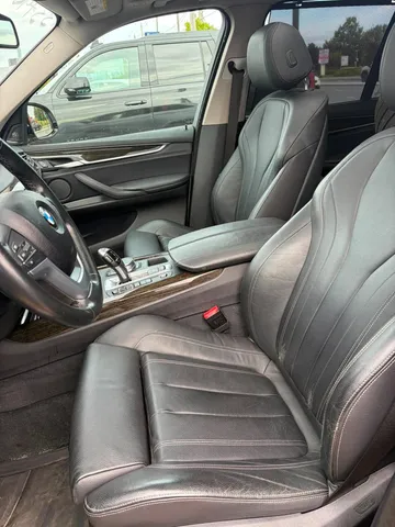 2018 BMW X5 - image 8