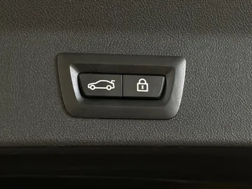 2021 BMW X3 - image 22