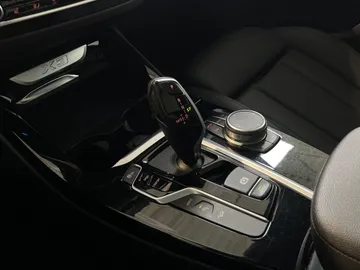 2021 BMW X3 - image 18