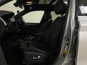 2021 BMW X3 - image 3