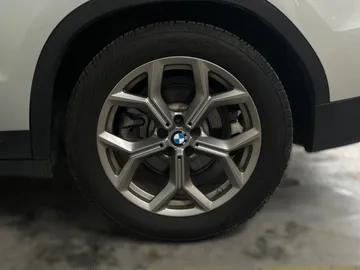 2021 BMW X3 - image 6