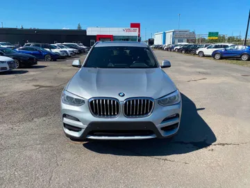 2021 BMW X3 - image 2