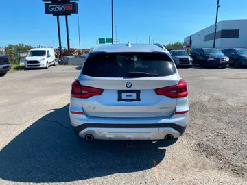 2021 BMW X3 - image 7