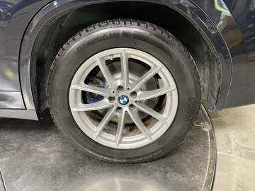 2018 BMW X3 - image 21