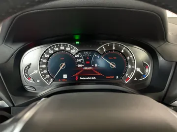 2018 BMW X3 - image 16