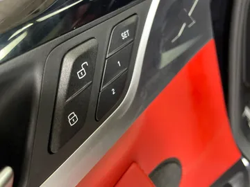 2018 BMW X3 - image 20