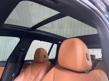 2021 BMW X3 - image 6