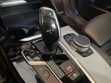 2020 BMW X3 - image 30