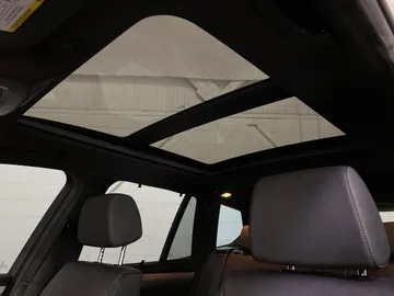 2017 BMW X3 - image 6