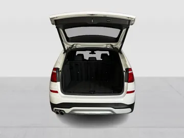 2017 BMW X3 - image 13