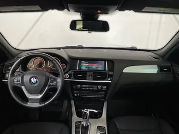 2017 BMW X3 - image 4