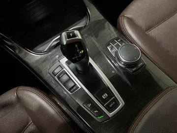 2017 BMW X3 - image 26