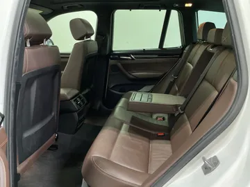 2017 BMW X3 - image 15