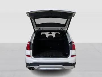 2017 BMW X3 - image 13