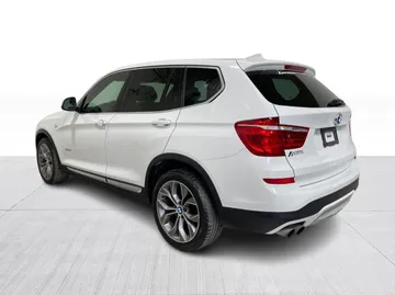 2017 BMW X3 - image 11