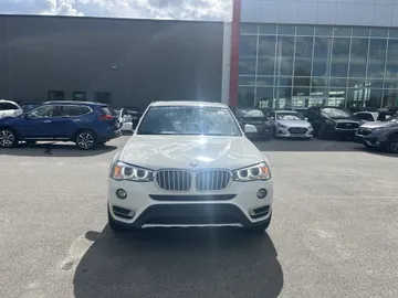 2017 BMW X3 - image 2